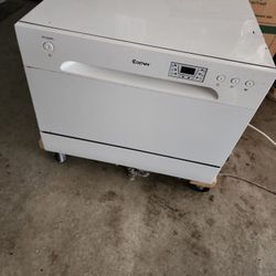 Portable Dishwasher COSTWAY. WORKING.  TOO SMALL FOR US