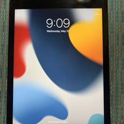 Apple iPad Air 2nd Generation 128GB Unlocked Like New!