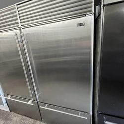 Sub Zero Built In Bottom Freezer 36” Wide Refrigerator 