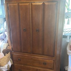 Armoire
