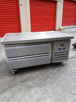 ** ARTIC AIR COMMERCIAL 2 DOOR REFRIDGERATOR