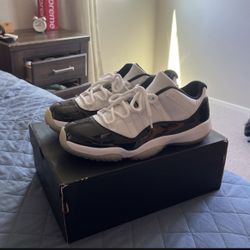 Concord low Size 10.5