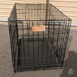Dog Crate $20 OBO 24"L x 18"W x 19"H