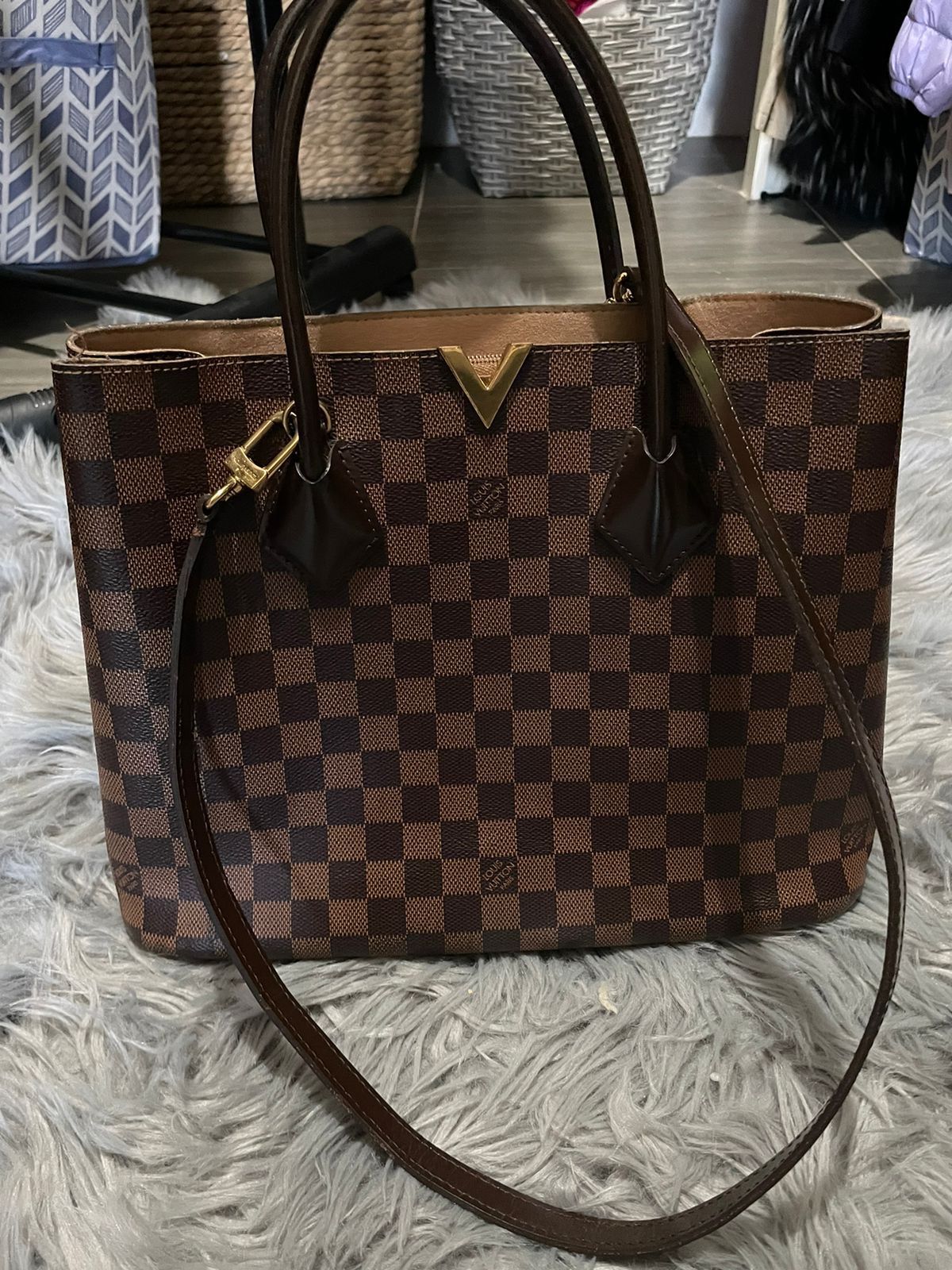 LOUIS VUITTON BAG AUTHENTIC