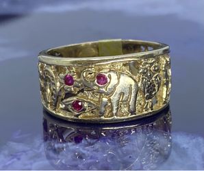 $825 Yellow Gold Lucky Figures Band Ring