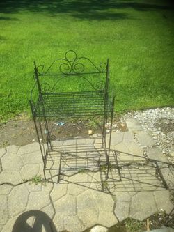Extra large metal plant stand