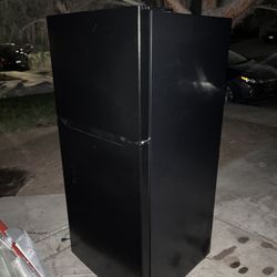 Refrigerator for sale