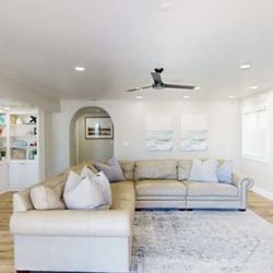 Large Bernhardt Sectional Couch