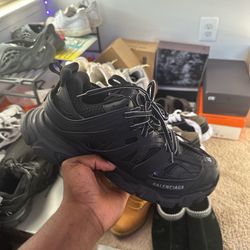 Balenciaga Track size 44