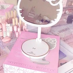 Impressions Vanity Hello Kitty LED mirror
