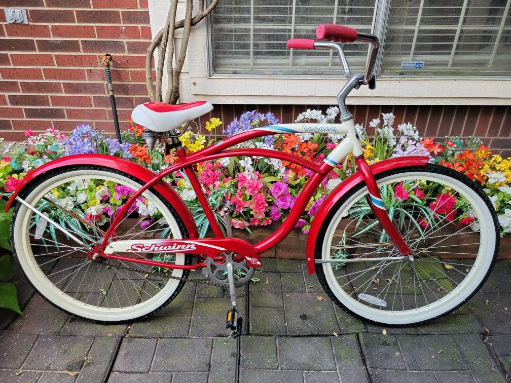 Schwinn Legacy Men's 26 Cruiser Bicycle