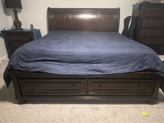 King Bed Frame. 2 Dressers, 2 Nightstands, MATTRESSES NOT INCLUDED