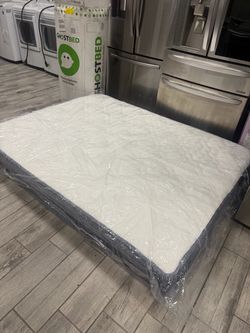 Queen size mattress new in box