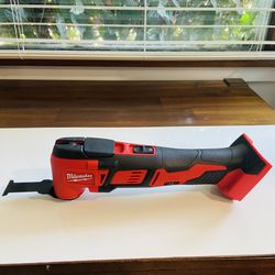 Milwaukee Multi-tool