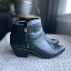 FRYE Black Leather Ankle Boots | Size 7.5