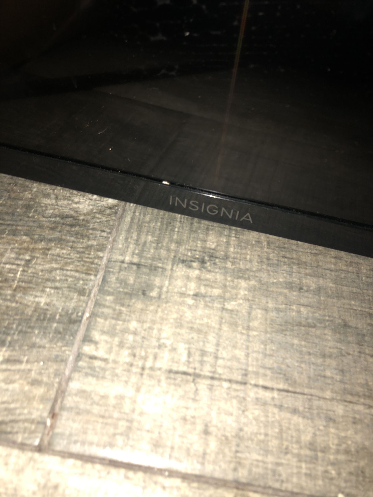 2 TVs And 2 Pc Screens