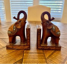 Boho elephant book ends