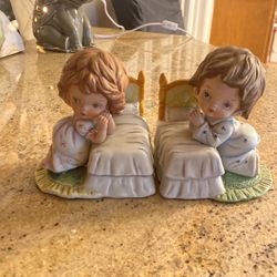 Pair Of Praying Children