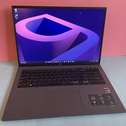 LG Gram 17” (2022) i7 12th Generation 16GB 512GB super light powerful laptop (Evo certified)