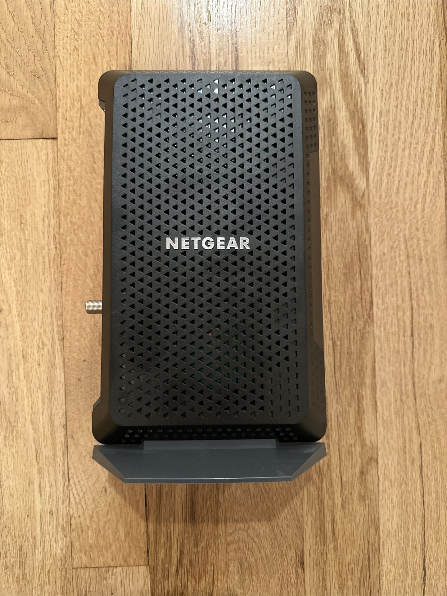 NETGEAR CM1200 - Internet Cable Modem - FAST