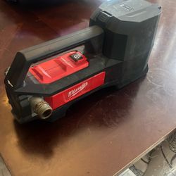 Milwaukee Transfer Pump M18
