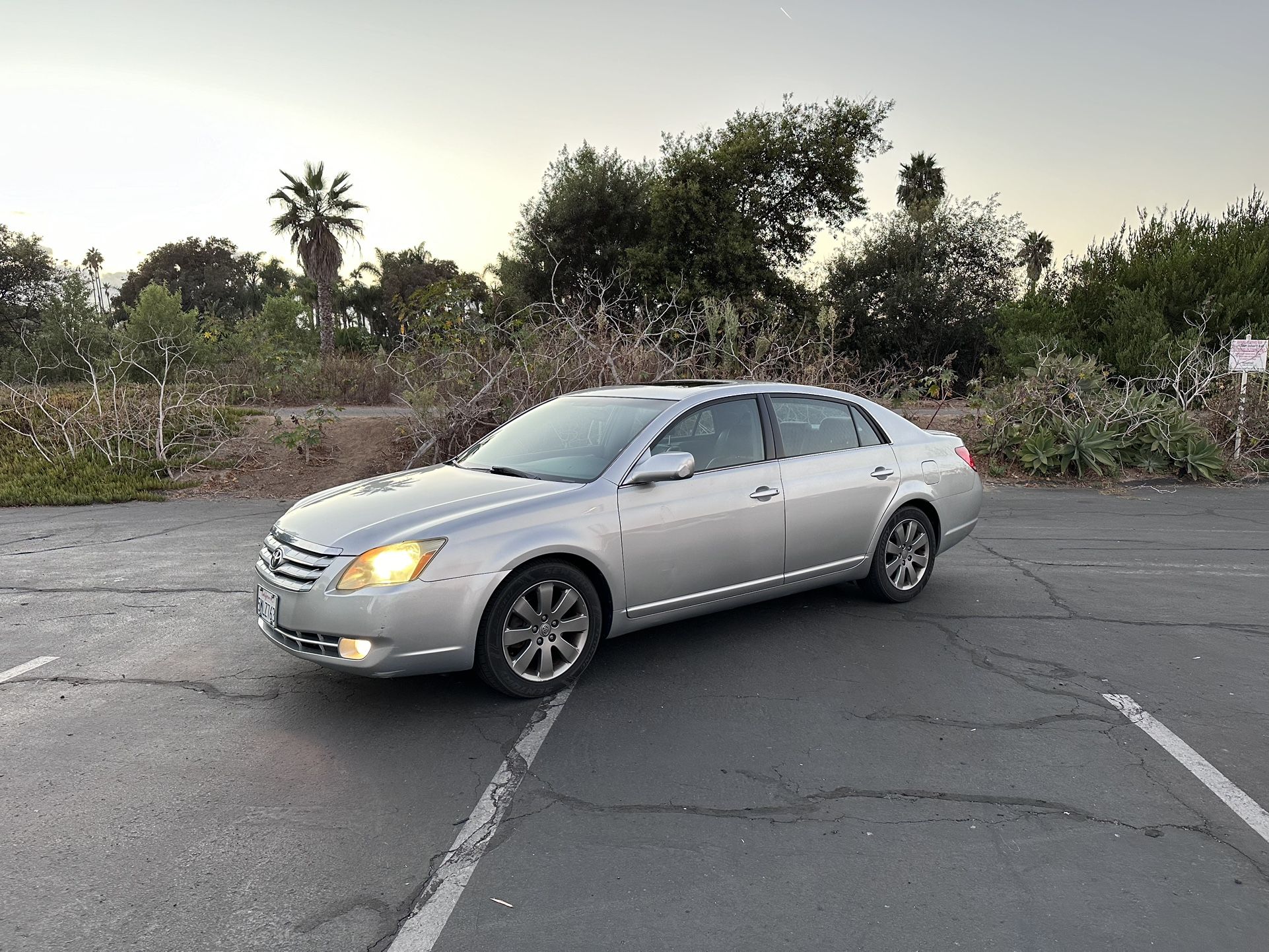 2005 Toyota Avalon