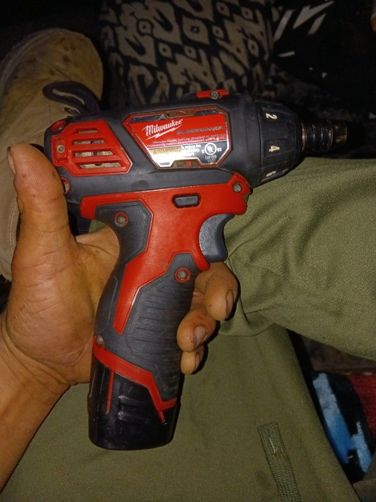 M12 Milwaukee Cordless Screwdriver 