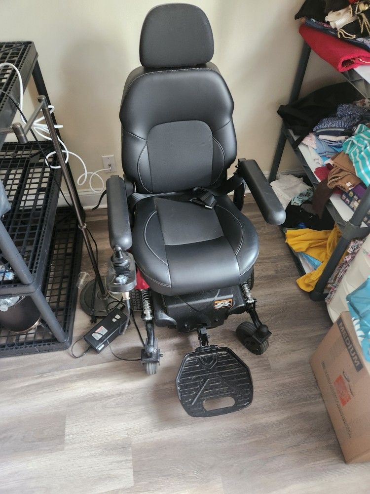 MeritsVision Sport Power Wheelchair ColorRedSideVie