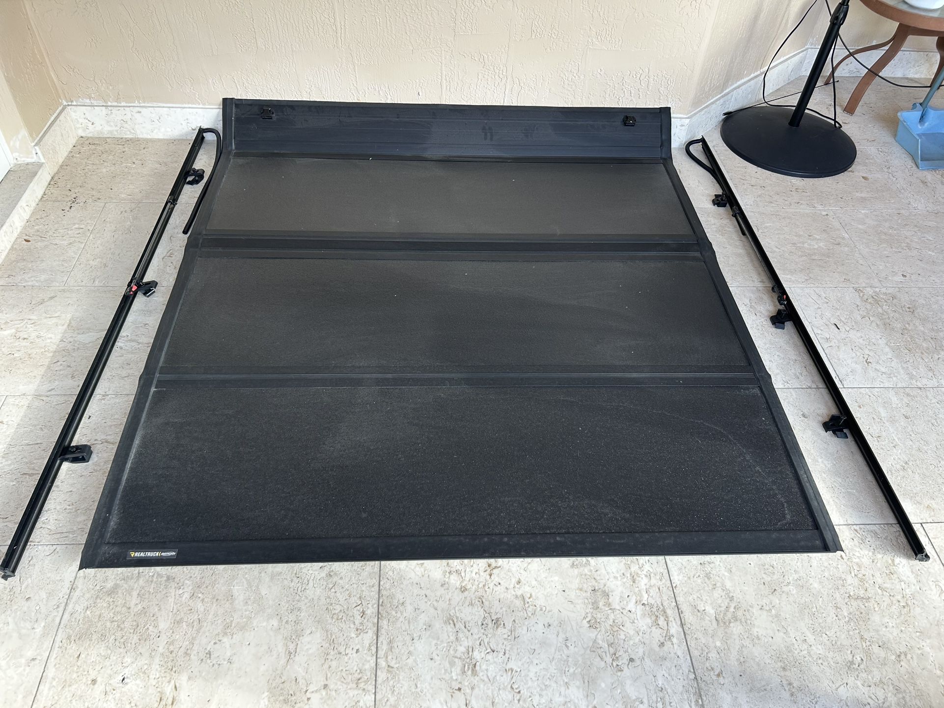Hard Bed Cover