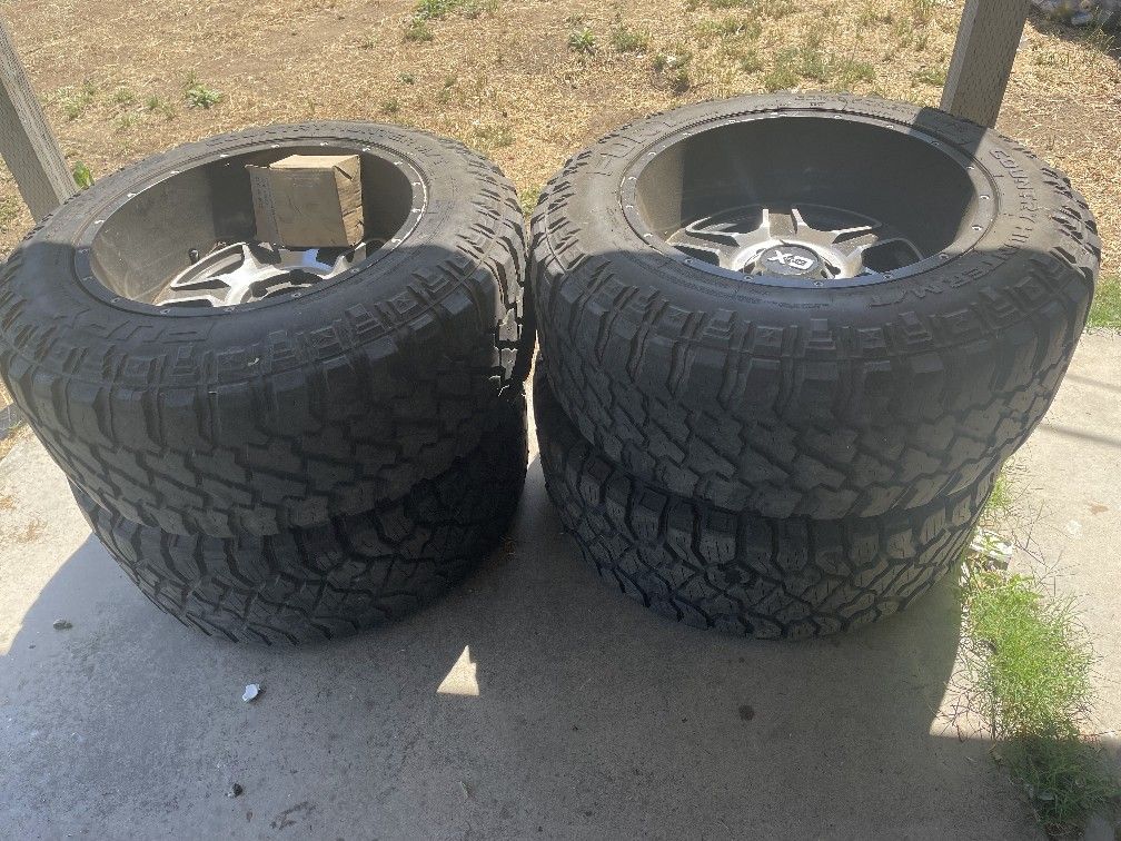 20 In 6 Lug Tires