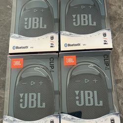 JBL Clip 4 Speakers