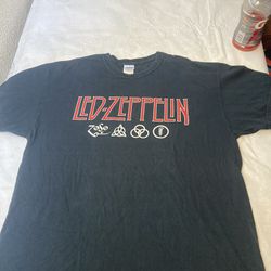 Led Zeppelin shirt printed in 2011  Led Zeppelin xl shirt  Gildan tag  Printer in 2011 29” top to bottom 24” pit to pit 