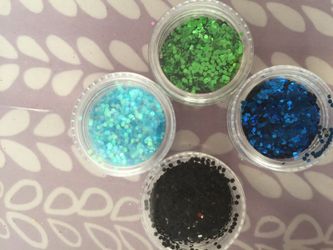 Glitters