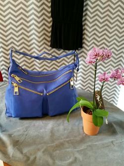 NWT Vince Camuto Celia Hobo Blue Leather Purse Bag