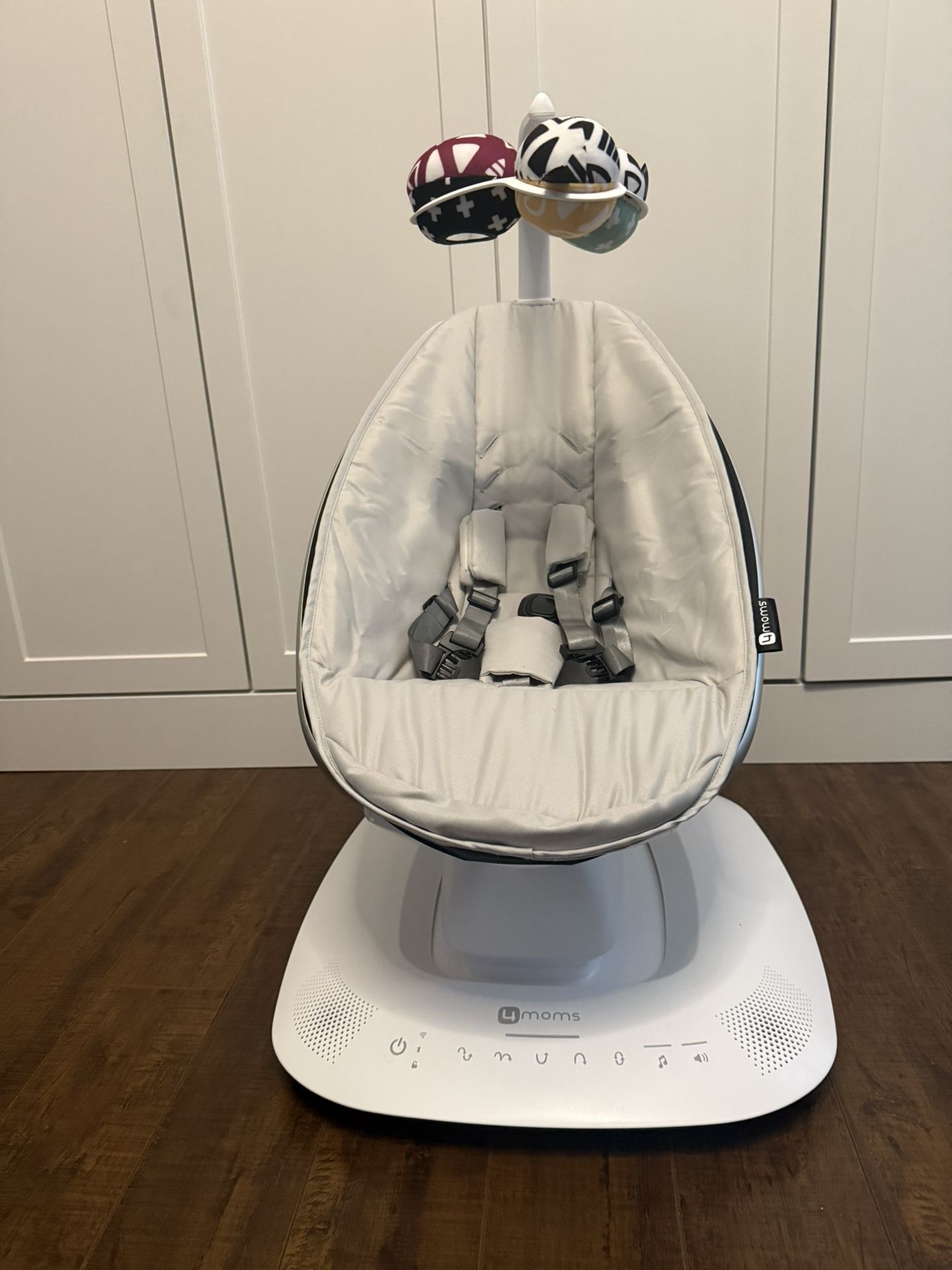4Moms MamaRoo Baby Swing