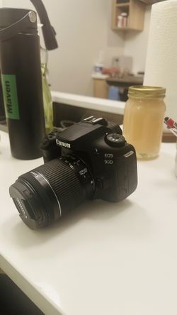 Canon EOS 90D DSLR Camera includes two lens ( 18-55mm and 50mm)