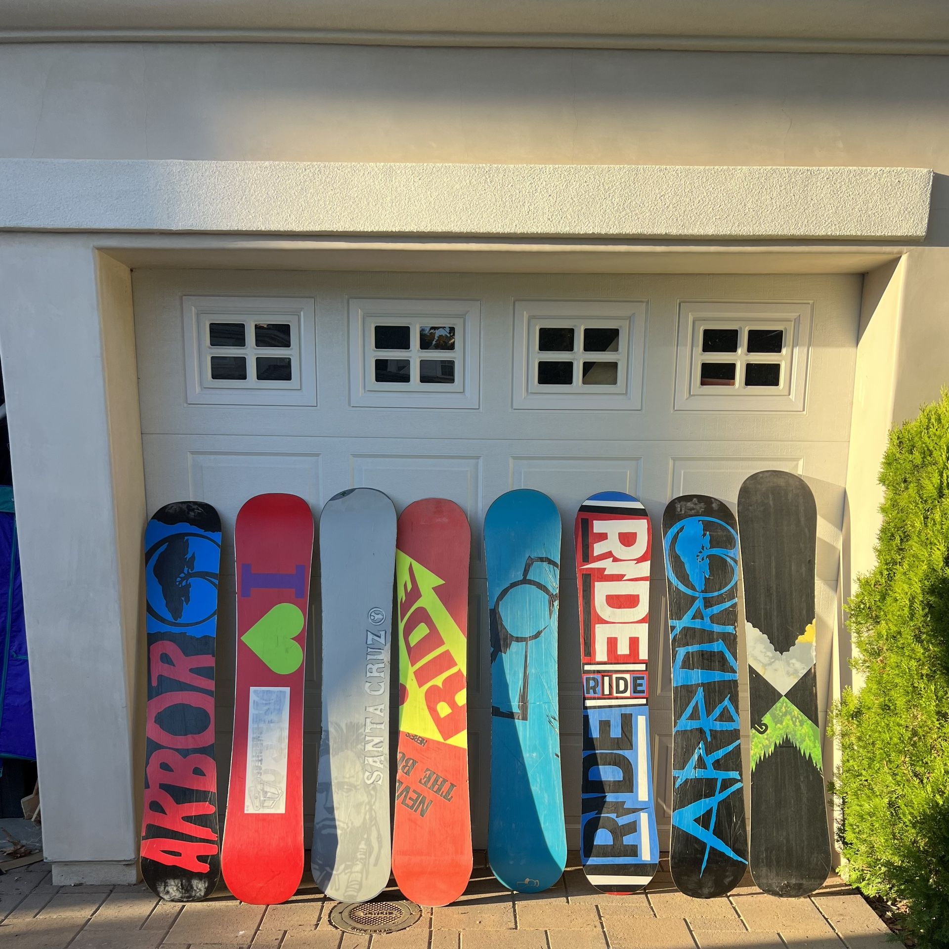 Snowboards for repair or decoration for Sale in Los Angeles, CA OfferUp