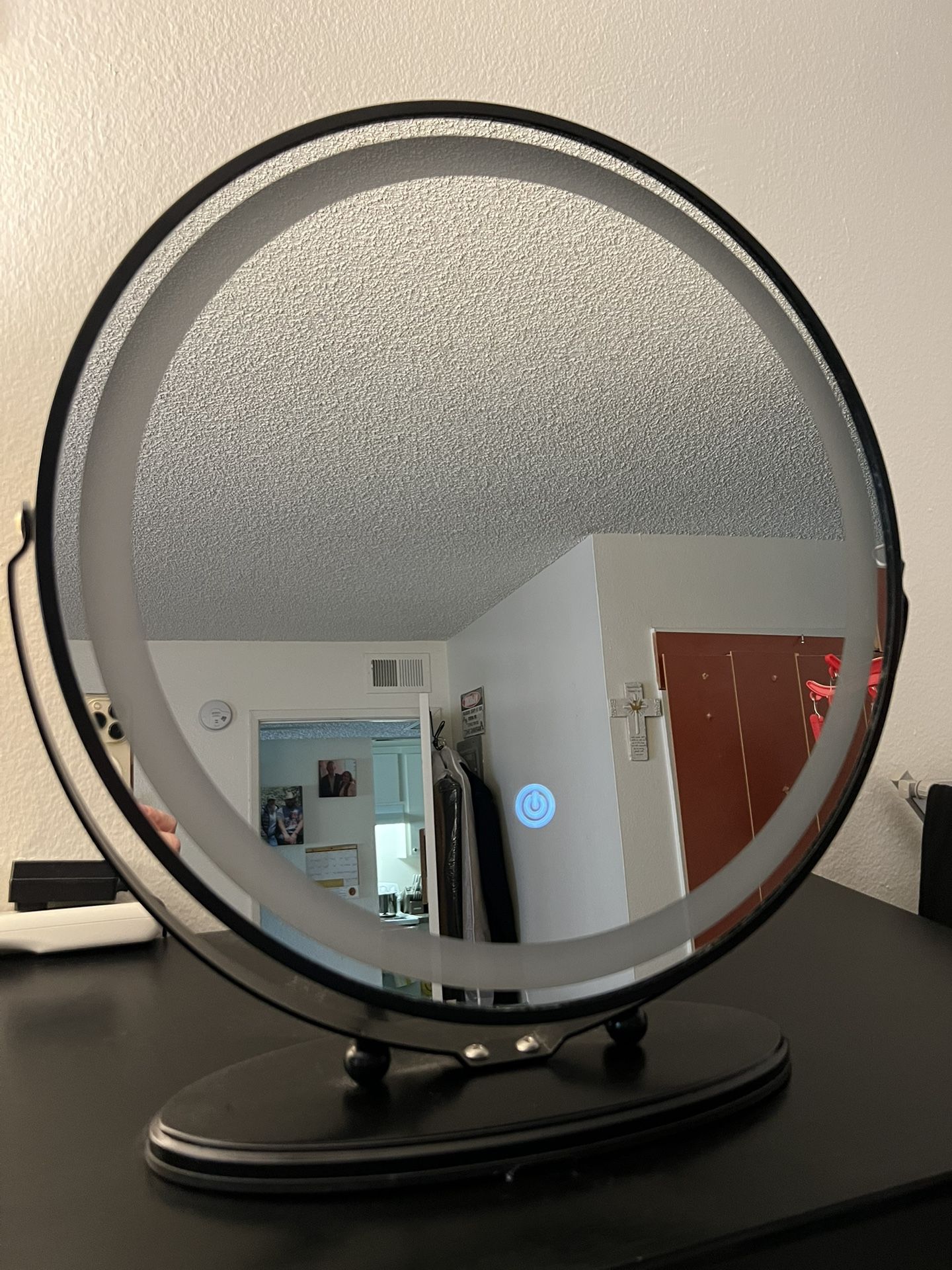 LVSOMT 20" Vanity Makeup Mirror with Lights, 3 Color Lighting Dimmable LED Mirror, Touch Control, 360°Rotation, High-Definition Large Round Lighted Up