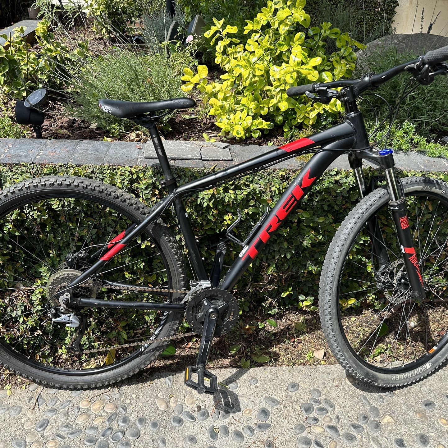 Trek Marlin 7 Mountain Bike In Excellent Condition (M/L) for Sale