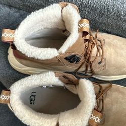 UGG miwo outdoor boots