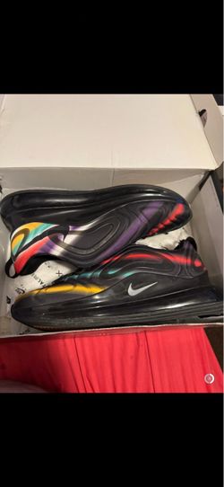 Nike Air Max 720 Multicolor Sneakers
