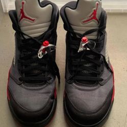 Jordan 5 Satin Bred Good Condition 