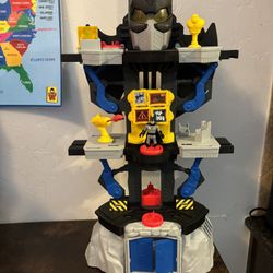 Batman Play Tower
