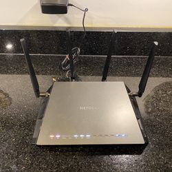 Netgear NightHawk X4 AC2350 Smart Wi-Fi Router Quad-Stream 2.33Gbps R7500v2