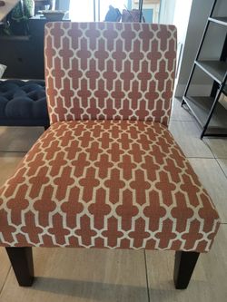 Accent chair