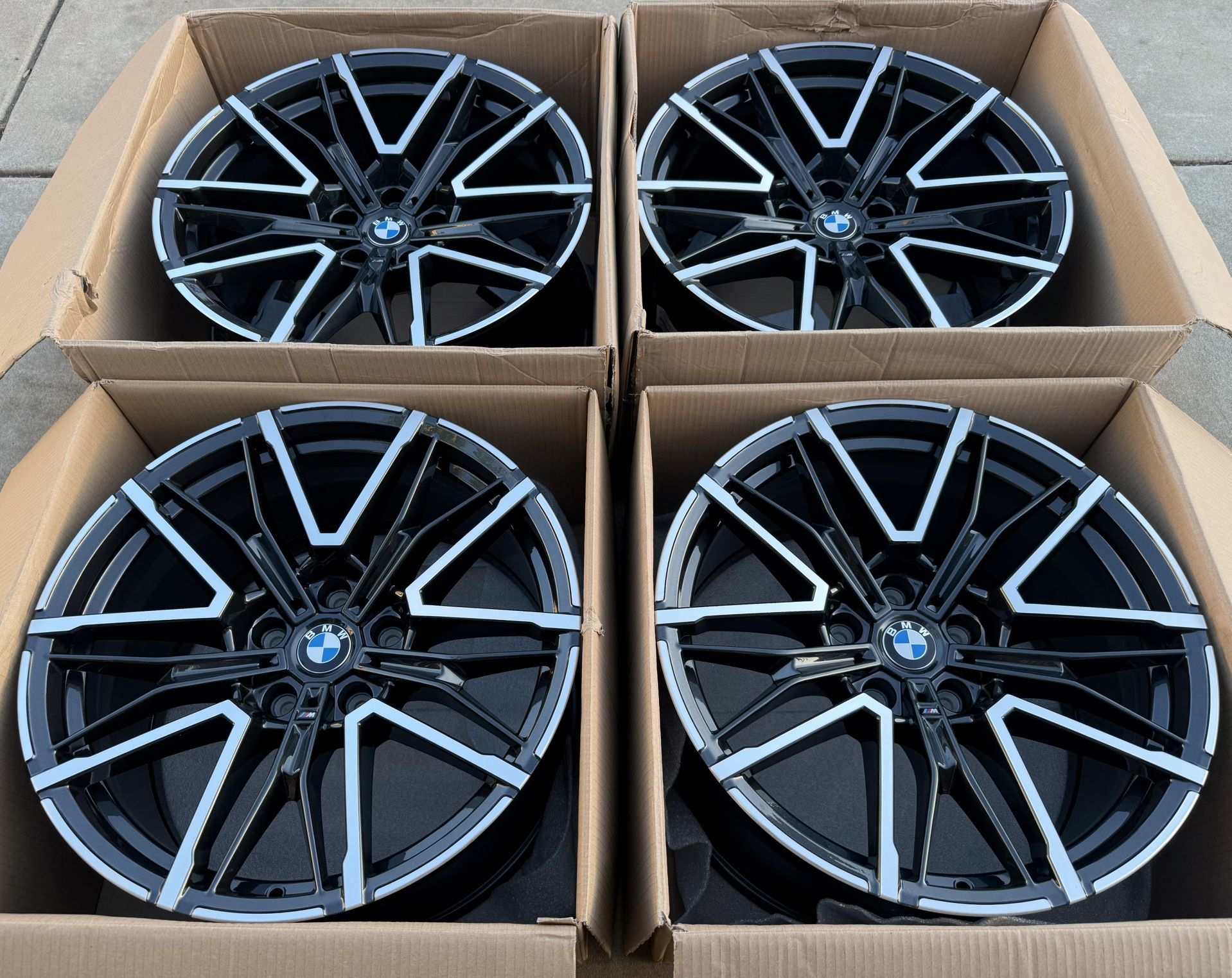 FOUR BRAND NEW OEM BMW G90 2025+ M5 G99 M5 W/ Polished Face 951M Wheels Rims