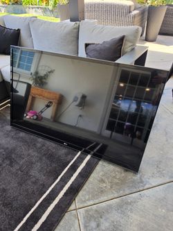 55" LG TV
