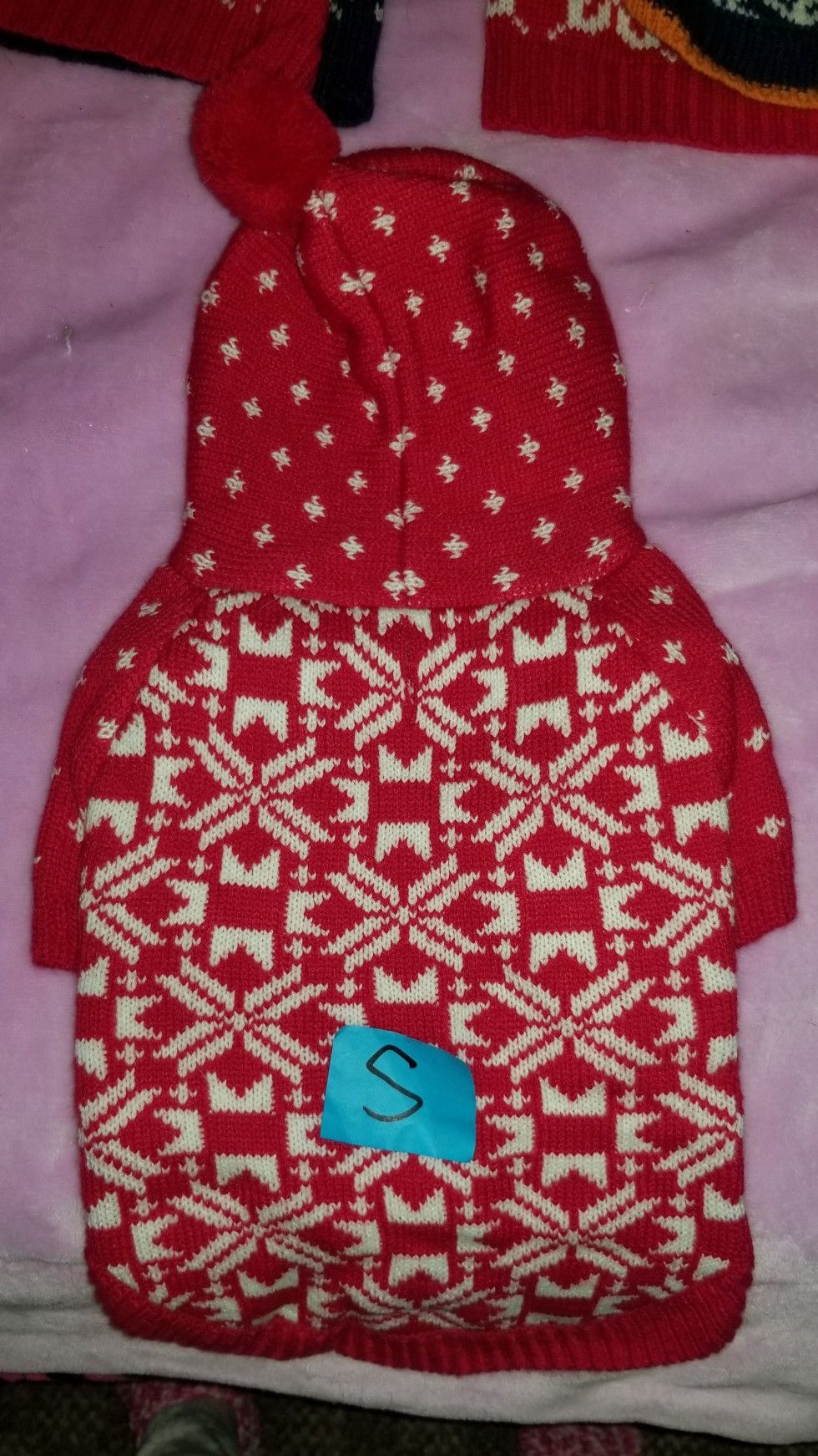 Size S dog sweater NEVER WORN