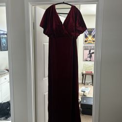 Red velvet - Bridesmaid Dress Size 16 