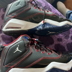 Boys Size 6Y Used Jordans